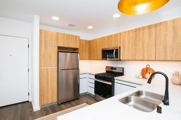 Eddy Redondo Residences - Redondo Beach California 